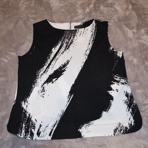 Donna Karan New York Black & White Abstract Sleeveless Top